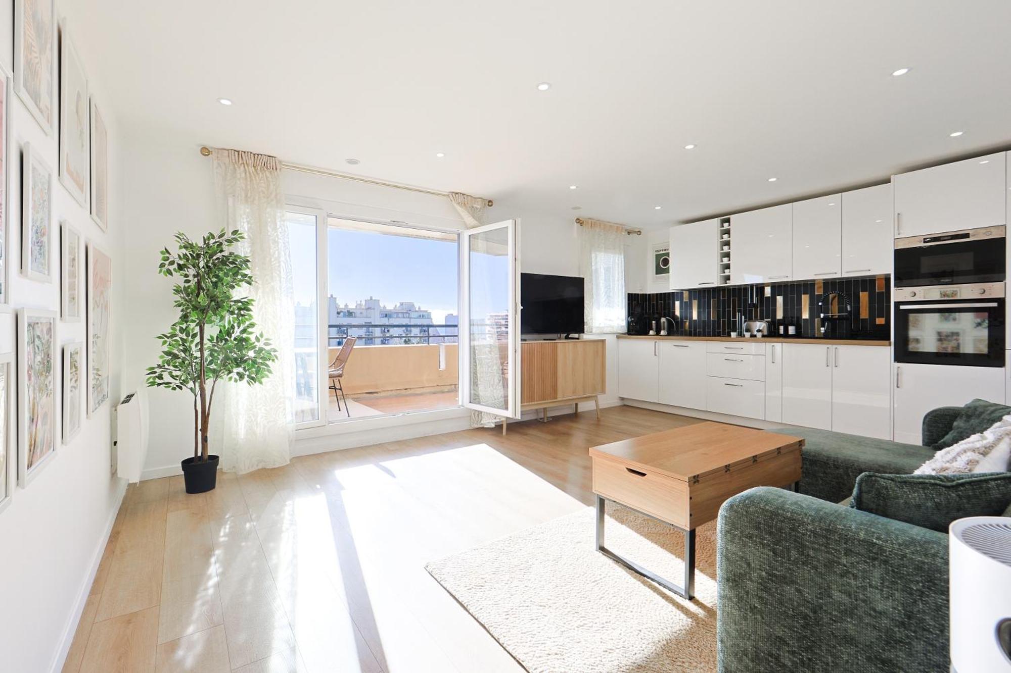 Vue Sublime, Terrasse Ensoleillee Et Parking Appartement Nice